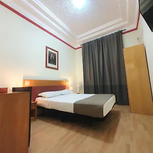 2* Penzion Midis - Local